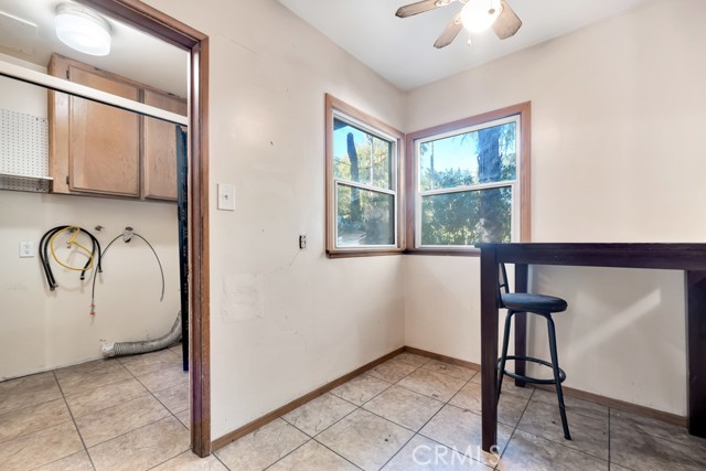 Detail Gallery Image 12 of 35 For 7725 Owensmouth, Canoga Park,  CA 91304 - 3 Beds | 2 Baths