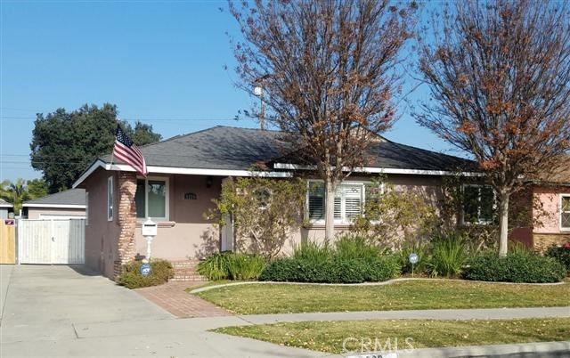 6239 Greenmeadow Rd, Lakewood, CA 90713