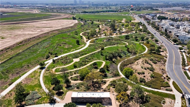 125 Allusion, Irvine CA: https://media.crmls.org/medias/45052418-2051-411f-8848-48ef64ae9108.jpg