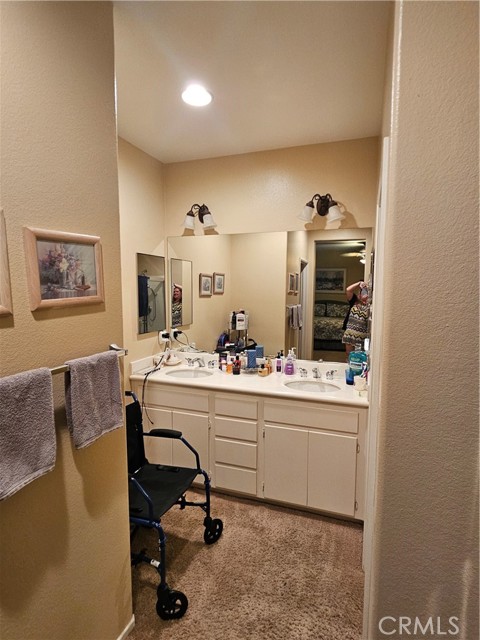 Detail Gallery Image 5 of 16 For 209 Furyk Way, Hemet,  CA 92545 - 2 Beds | 2 Baths