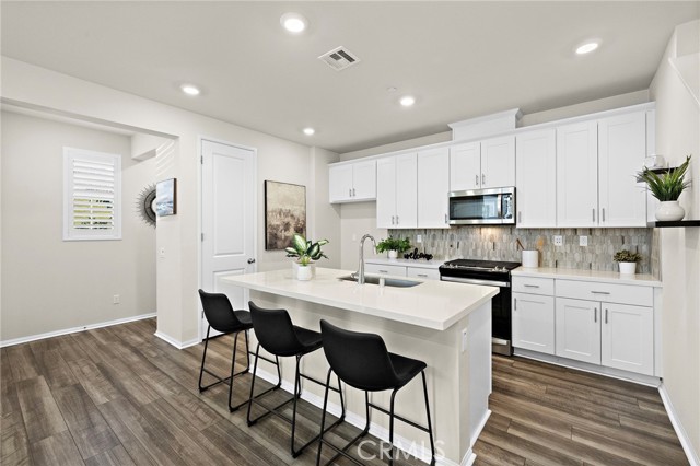 Detail Gallery Image 11 of 28 For 1141 Brush Creek, Rancho Mission Viejo,  CA 92694 - 3 Beds | 2/1 Baths