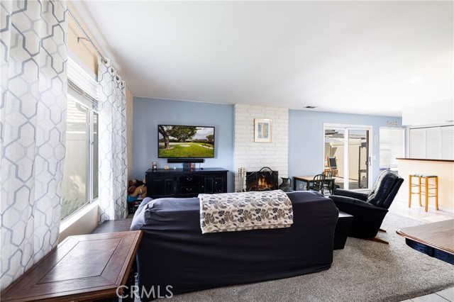 Detail Gallery Image 3 of 22 For 3645 Ketch Ave a,  Oxnard,  CA 93035 - 3 Beds | 2 Baths