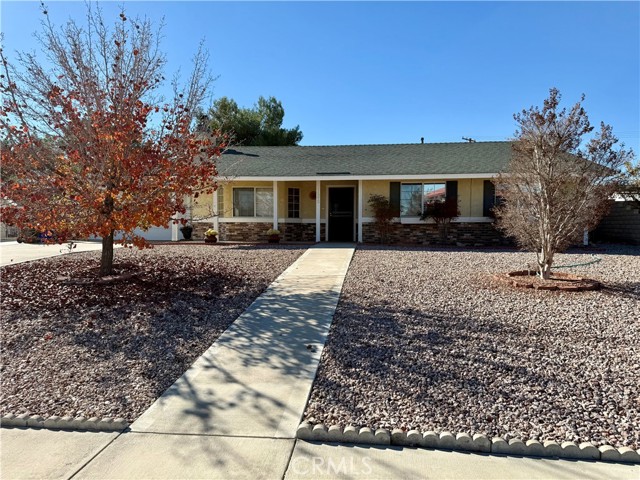 Detail Gallery Image 13 of 25 For 14372 Woodland Dr, Victorville,  CA 92395 - 3 Beds | 2 Baths