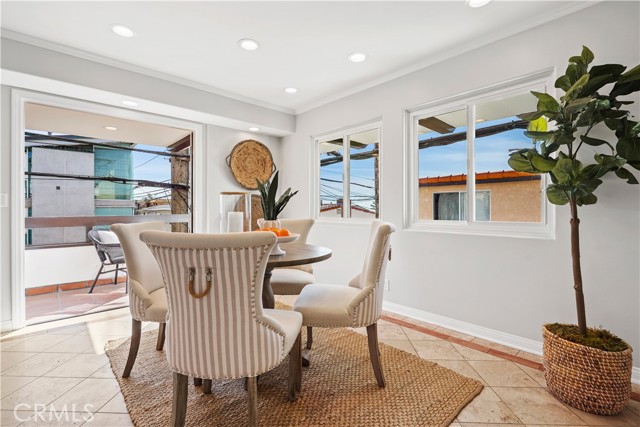 315 23rd Street, Manhattan Beach, California 90266, 3 Bedrooms Bedrooms, ,1 BathroomBathrooms,Residential,Sold,23rd Street,SB22006593