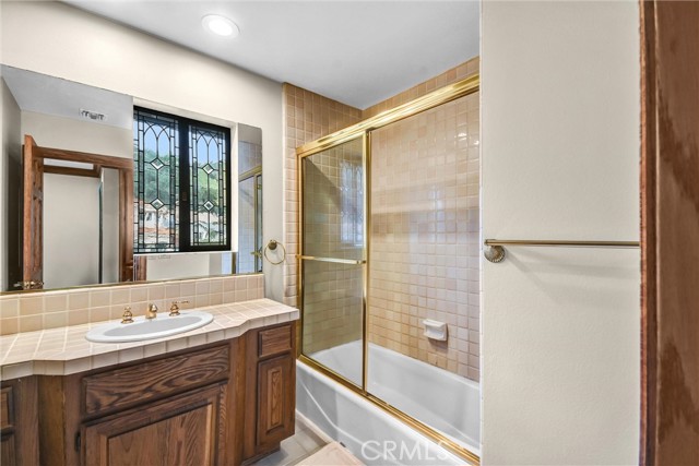 Detail Gallery Image 26 of 30 For 34 Hidden Valley Rd, Monrovia,  CA 91016 - 5 Beds | 4/1 Baths