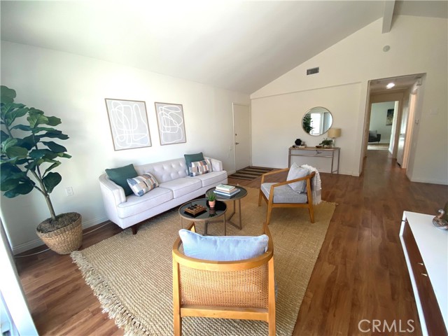 Detail Gallery Image 4 of 25 For 2170 via Puerta a,  Laguna Woods,  CA 92637 - 2 Beds | 2 Baths