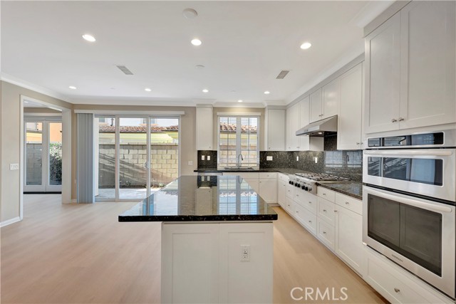 Detail Gallery Image 14 of 51 For 114 Chestnut Gv, Irvine,  CA 92620 - 4 Beds | 3 Baths