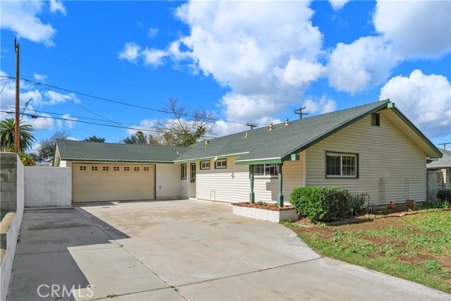 Detail Gallery Image 4 of 41 For 3638 Lillian, Riverside,  CA 92504 - 4 Beds | 2 Baths