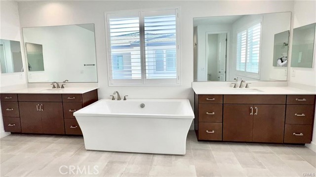 Detail Gallery Image 19 of 22 For 141 Draw, Irvine,  CA 92618 - 5 Beds | 5/3 Baths