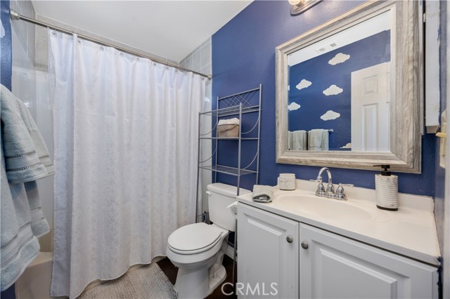 Detail Gallery Image 18 of 31 For 11798 Rustic, Fontana,  CA 92337 - 3 Beds | 2/1 Baths