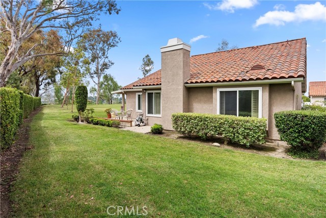 23582 Villena, Mission Viejo CA: https://media.crmls.org/medias/45089c92-ab35-4386-bf76-585cf516ee6f.jpg