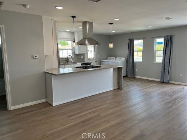 376 N Lime Street, Orange CA: https://media.crmls.org/medias/450934fd-9c0e-471f-933a-521b4a9a778b.jpg