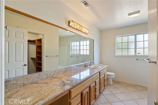 4740 Brookhill Ter, Jurupa Valley CA: https://media.crmls.org/medias/4509c803-79ce-4fab-9049-c0261c514250.jpg