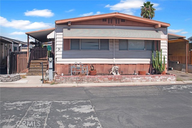 Detail Gallery Image 2 of 11 For 650 La Seda Rd 3c,  La Puente,  CA 91744 - 2 Beds | 2 Baths