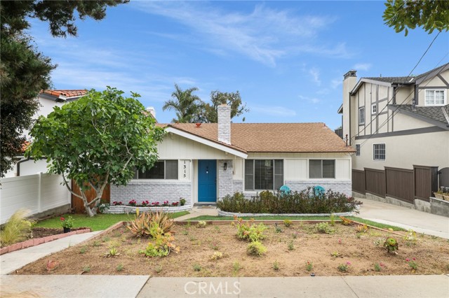 Detail Gallery Image 3 of 64 For 1315 6th St, Manhattan Beach,  CA 90266 - 4 Beds | 2 Baths