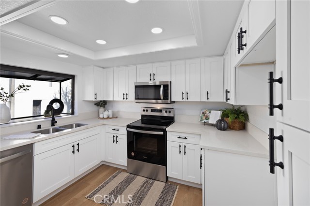 450a7604 F46d 41aa B515 0cdffa862e58