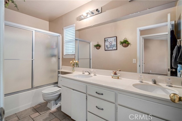 Detail Gallery Image 30 of 48 For 1806 E Mesa Dr, Lancaster,  CA 93535 - 4 Beds | 3 Baths