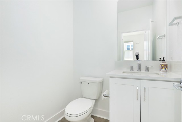 Detail Gallery Image 16 of 34 For 27109 Tamarack Ln, Valencia,  CA 91381 - 4 Beds | 2/1 Baths
