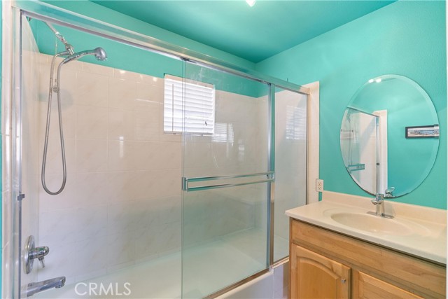 Detail Gallery Image 9 of 21 For 4454 W 169th St, Lawndale,  CA 90260 - 3 Beds | 2 Baths