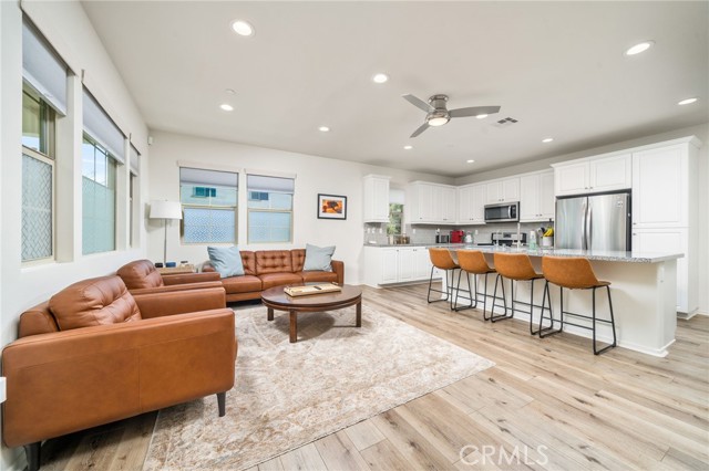 877 Orchid Way, Azusa CA: https://media.crmls.org/medias/450bf0ed-b7a5-401b-b44e-511ce76a6a9c.jpg