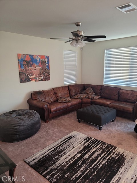 Detail Gallery Image 13 of 21 For 1410 Marble, Beaumont,  CA 92223 - 3 Beds | 2/1 Baths