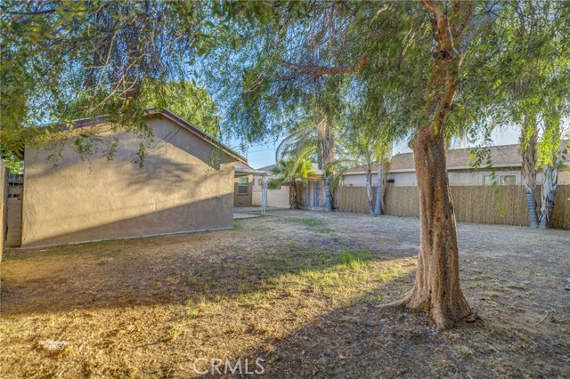 Detail Gallery Image 25 of 26 For 234 Linda Vista Dr, Bakersfield,  CA 93308 - 2 Beds | 1 Baths