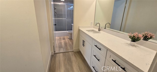 1364 Park Plaza Drive, Long Beach CA: https://media.crmls.org/medias/450d5b24-e7ed-4d1c-b6f6-f8e4603dfd8a.jpg
