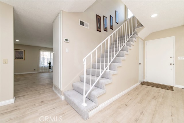 12441 Interior Circle, Los Alamitos CA: https://media.crmls.org/medias/450de975-30bf-4b1a-893c-e86837a76434.jpg