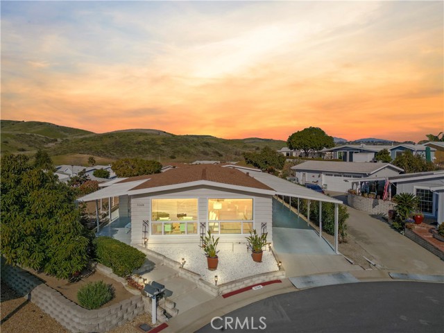 Detail Gallery Image 3 of 68 For 5168 Indian Ct, Oceanside,  CA 92057 - 2 Beds | 2 Baths