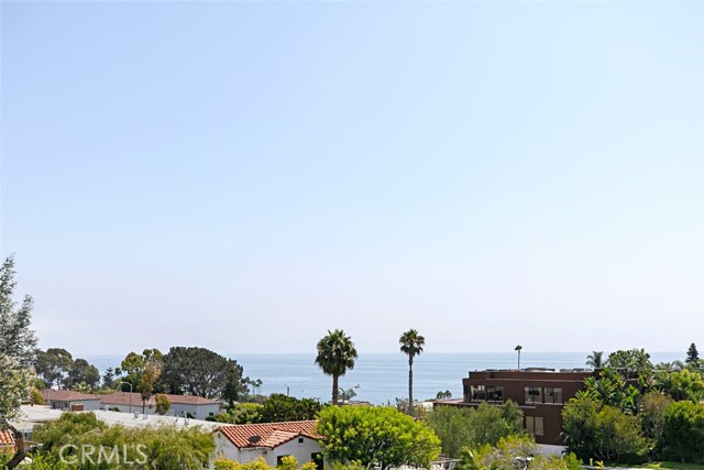 228 Ledroit Street, Laguna Beach CA: https://media.crmls.org/medias/450e433a-a9d1-443b-9645-3d955441ec6a.jpg