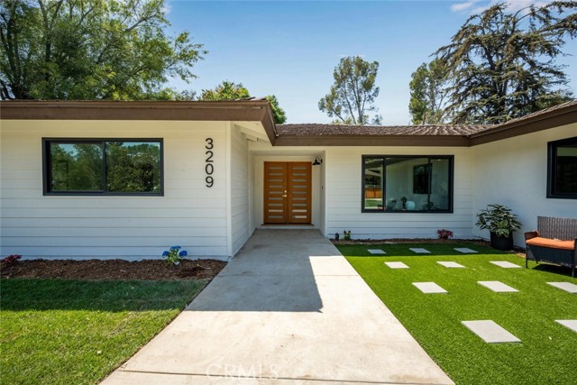 Image 1 of 68 For 3209 Lakeknoll Drive