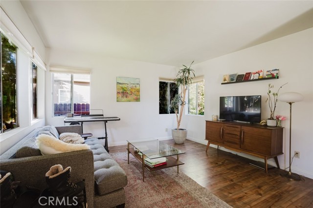 4190 Commonwealth Avenue photo 10