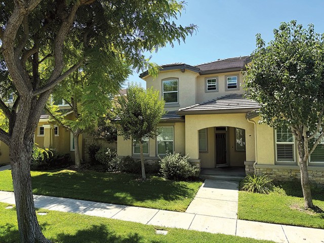 Detail Gallery Image 1 of 1 For 19800 Beringer Pl, Porter Ranch,  CA 91326 - 3 Beds | 3 Baths