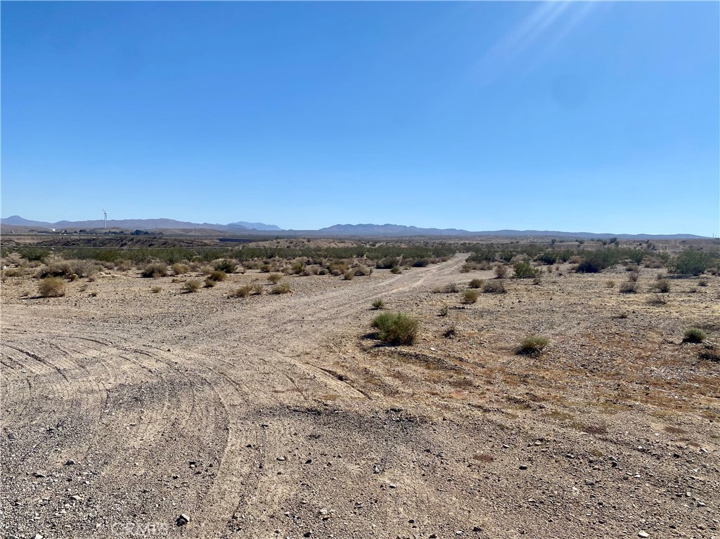 4242414 Colonial Drive, Barstow, CA 92311