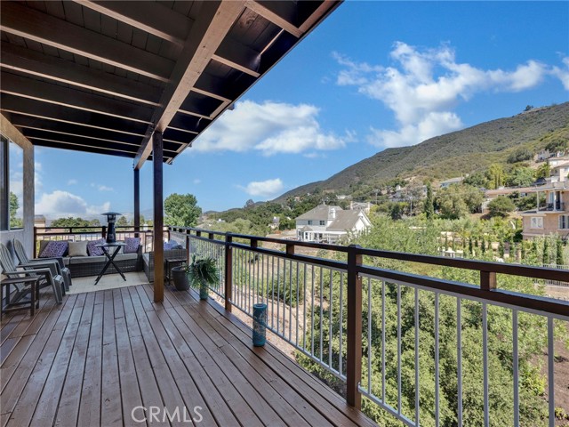 1124 Kathleen Drive, Newbury Park CA: https://media.crmls.org/medias/450fbe48-f679-4f37-9371-50b58c5398d0.jpg