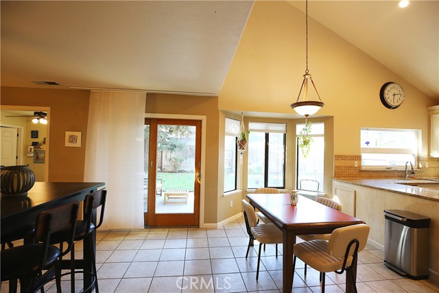 Detail Gallery Image 19 of 68 For 999 River Ave, Oakdale,  CA 95361 - 5 Beds | 4 Baths