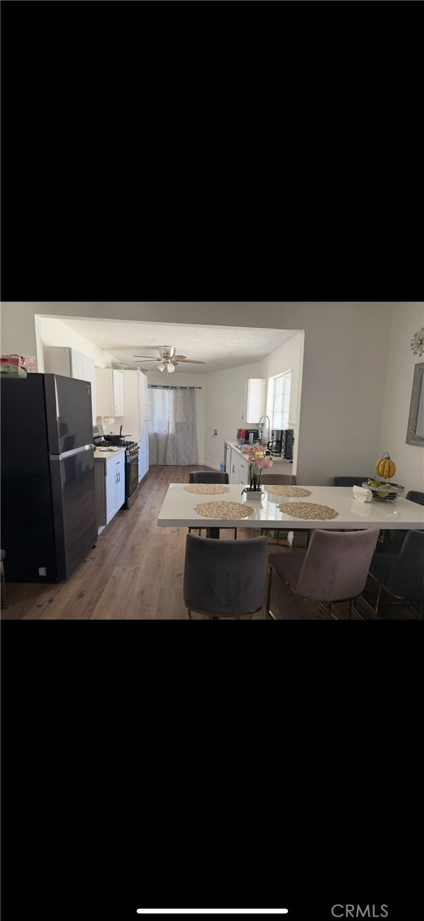 Detail Gallery Image 3 of 5 For 6839 Geyser Ave, Reseda,  CA 91335 - 4 Beds | 3 Baths