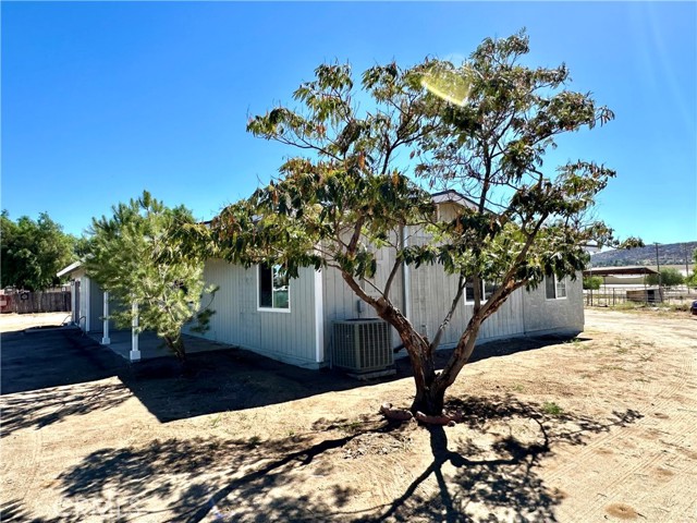 Detail Gallery Image 8 of 49 For 31665 Meadow Blossom, Nuevo,  CA 92567 - 3 Beds | 2/1 Baths