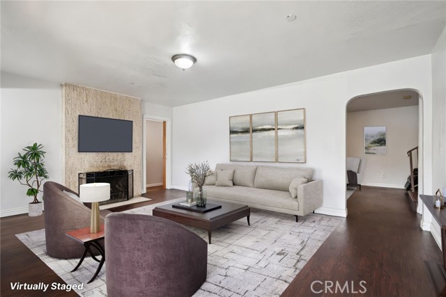 Detail Gallery Image 7 of 34 For 12636 Glynn, Downey,  CA 90242 - 4 Beds | 3 Baths