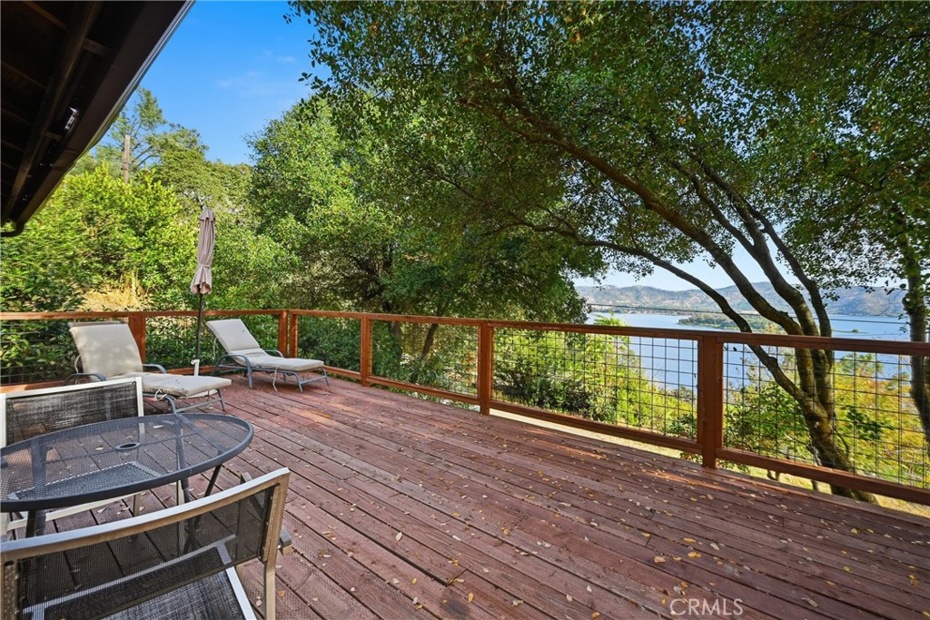 11664 Lakeview Drive