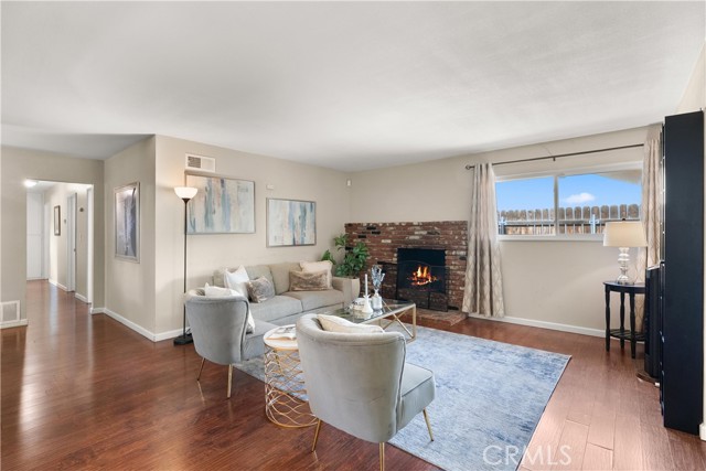 Detail Gallery Image 5 of 33 For 7766 Cassia Ave, Riverside,  CA 92504 - 4 Beds | 2 Baths