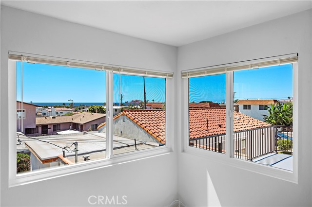 Detail Gallery Image 8 of 19 For 223 Avenida Victoria #B,  San Clemente,  CA 92672 - 2 Beds | 1 Baths