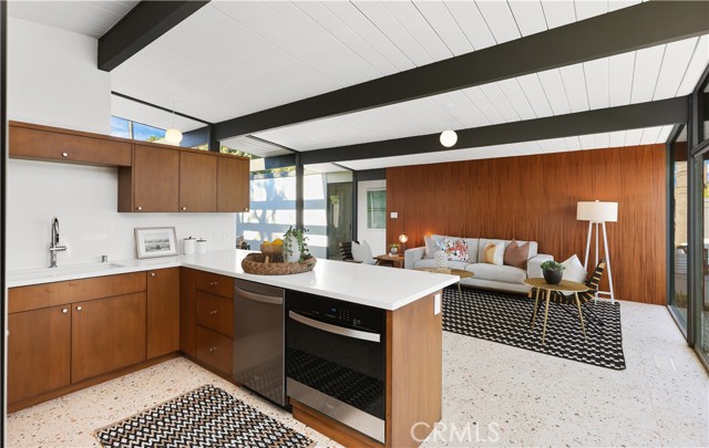 Detail Gallery Image 7 of 51 For 3730 E Casselle Ave, Orange,  CA 92869 - 4 Beds | 2 Baths