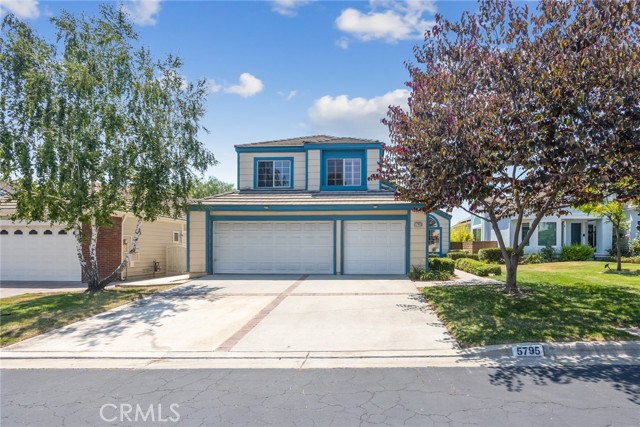 5795 Blackbird Lane, La Verne CA: https://media.crmls.org/medias/451327d1-059e-401d-8303-0c621e5dda61.jpg