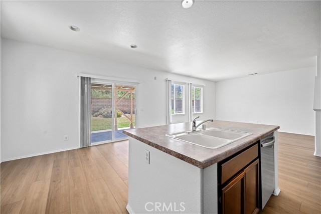 Detail Gallery Image 15 of 37 For 1349 Gordon Ct, Beaumont,  CA 92223 - 4 Beds | 3 Baths