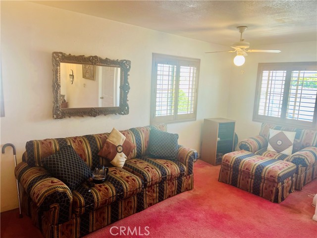 Detail Gallery Image 13 of 16 For 535 W Olive St, Inglewood,  CA 90301 - – Beds | – Baths
