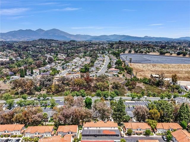 23302 La Mar, Mission Viejo CA: https://media.crmls.org/medias/451571f0-15ce-4b3a-902e-4e2002bdea23.jpg