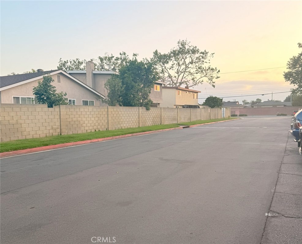 https://media.crmls.org/medias/4516cfaf-5fed-447d-9167-9ebb1fe11249.jpg?preset=X-Large