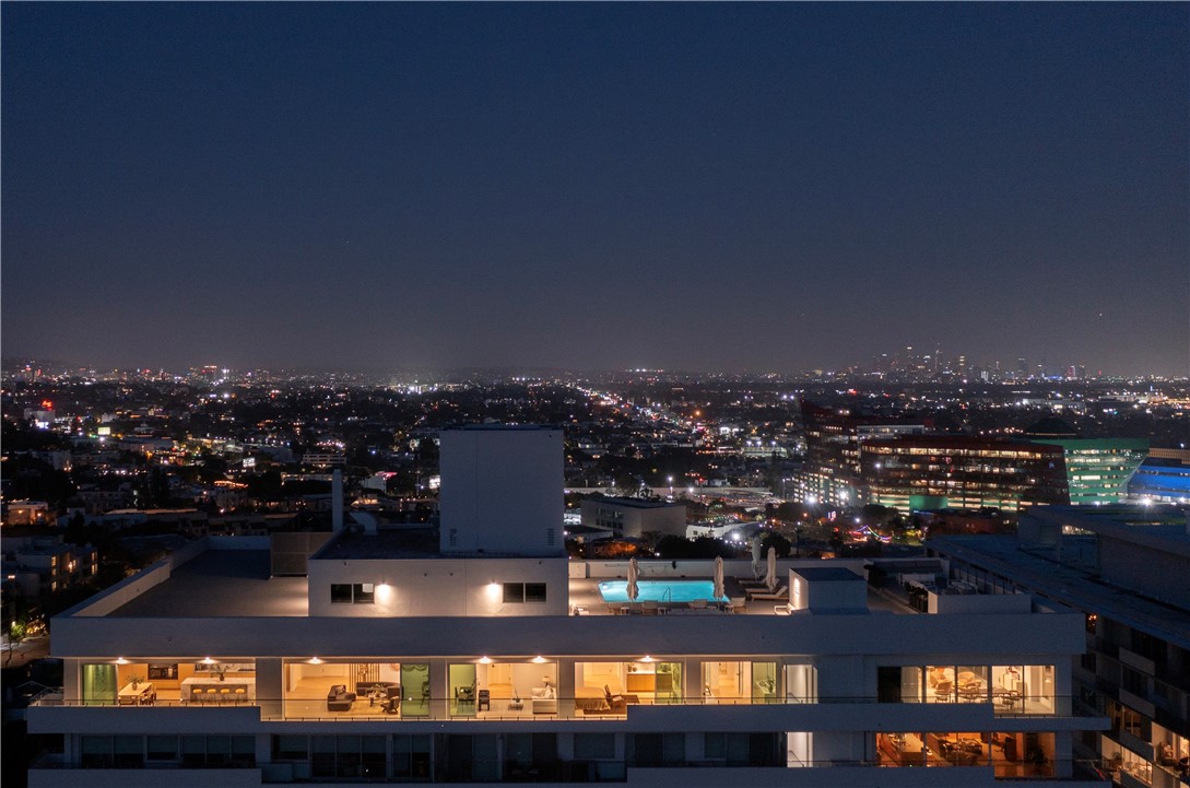 Detail Gallery Image 25 of 31 For 838 N Doheny Dr Ph B,  West Hollywood,  CA 90069 - 3 Beds | 3/1 Baths