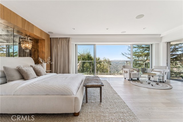 Detail Gallery Image 29 of 31 For 1619 Tower Grove, Beverly Hills,  CA 90210 - 4 Beds | 4/2 Baths